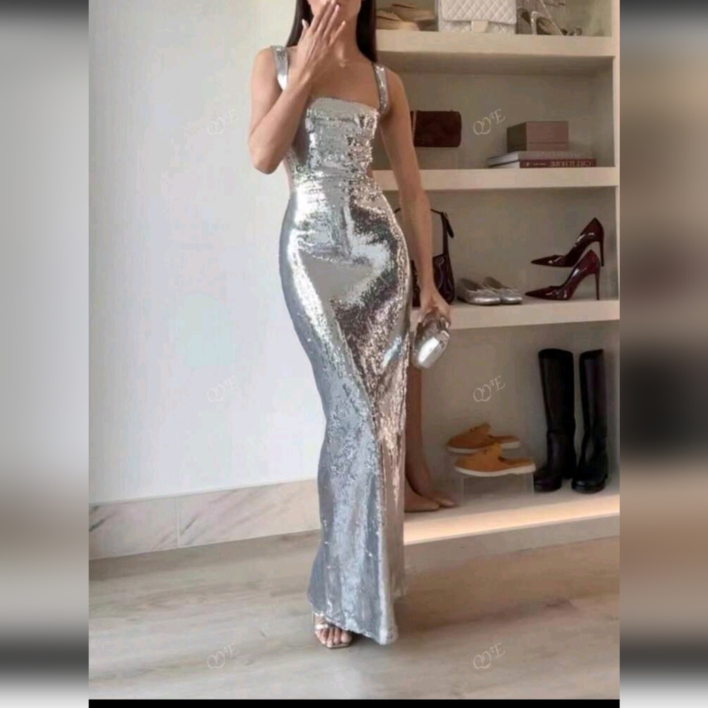 Metallic Sequin Square Neckline Fishtail Backless Sleeveless Cocktail Dress - Picture 2 of 6